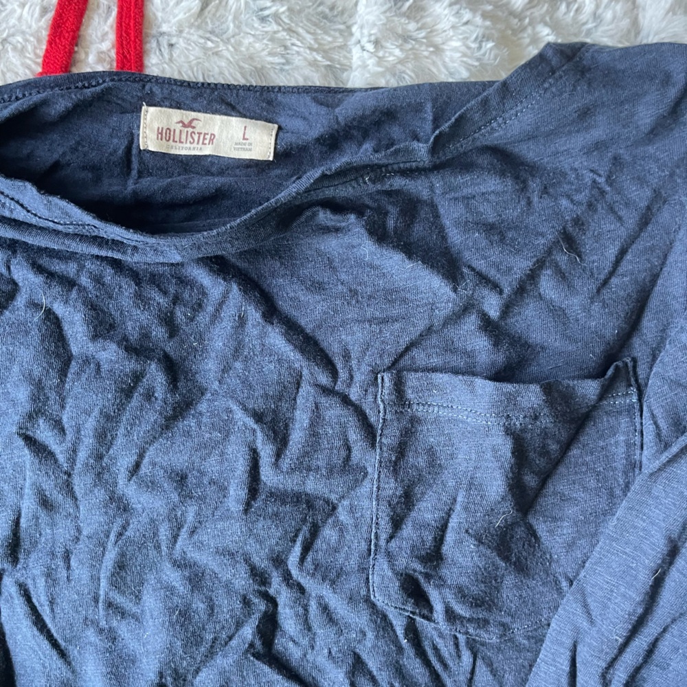 Navy blue long sleeve shirt with pocket